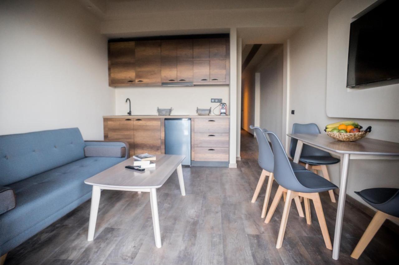 Seven Keys Luxury Suites Achilleion Екстер'єр фото