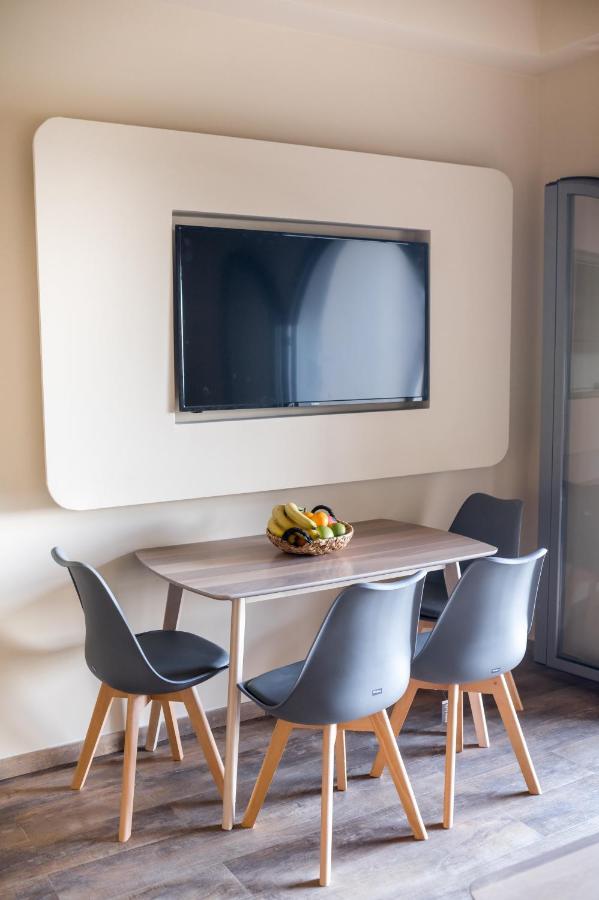 Seven Keys Luxury Suites Achilleion Екстер'єр фото