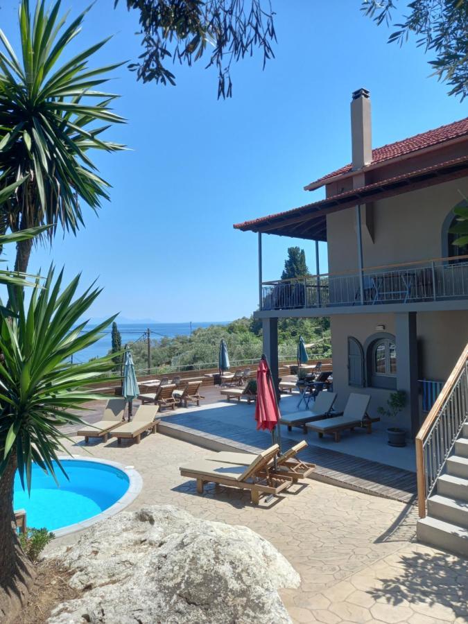 Seven Keys Luxury Suites Achilleion Екстер'єр фото